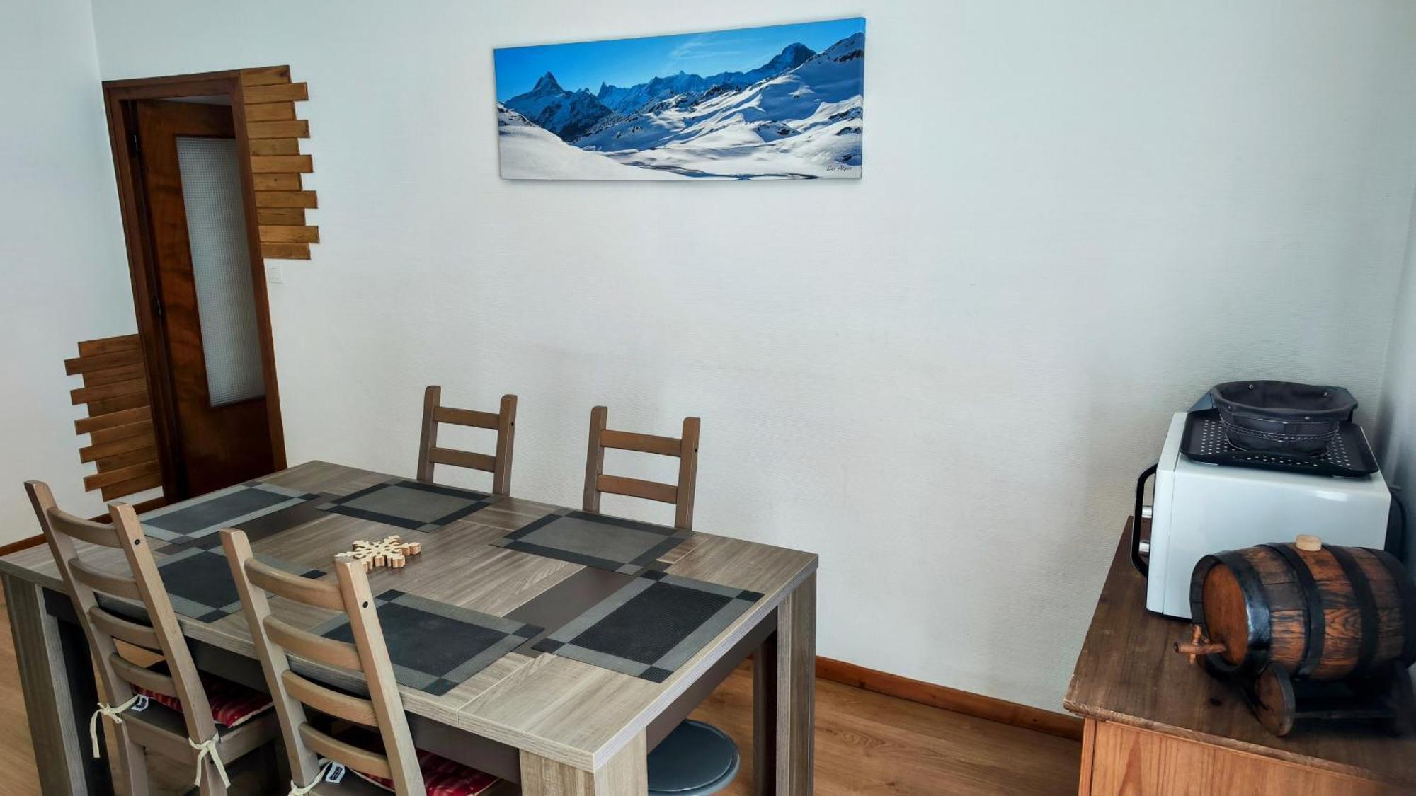 Le Cypres En Centre Ville Bourg-Saint-Maurice Eksteriør bilde